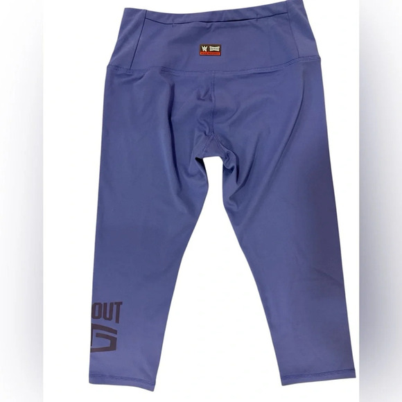 WWE TapOut Cropped Leggings - Picture 1 of 9